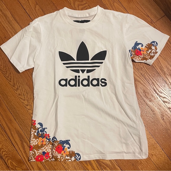 New ADIDAS HER Studio London T-Shirt Top Size Small Hard to Find Discontinued - Picture 9 of 12